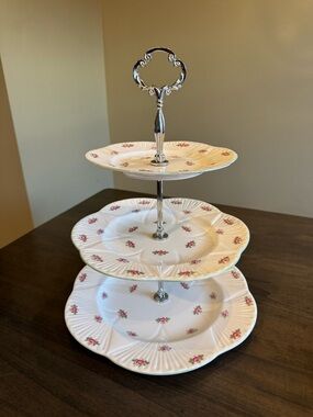 Shelley Rosebud 3-tier Dessert Cake Stand